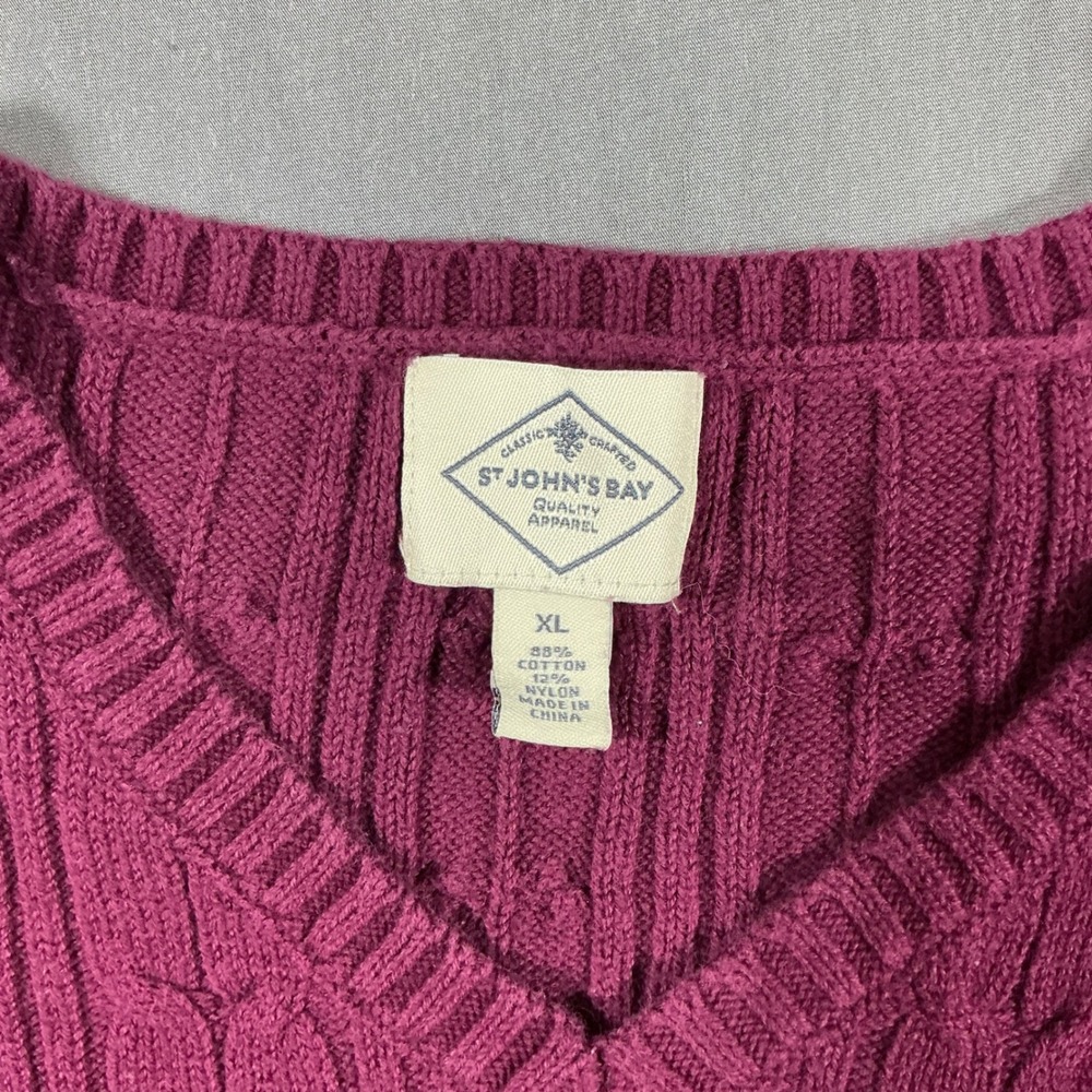 St Johns Bay Womens XL Magenta Purple Cable Knit V-Neck Sweater Cotton Blend - Picture 3 of 3